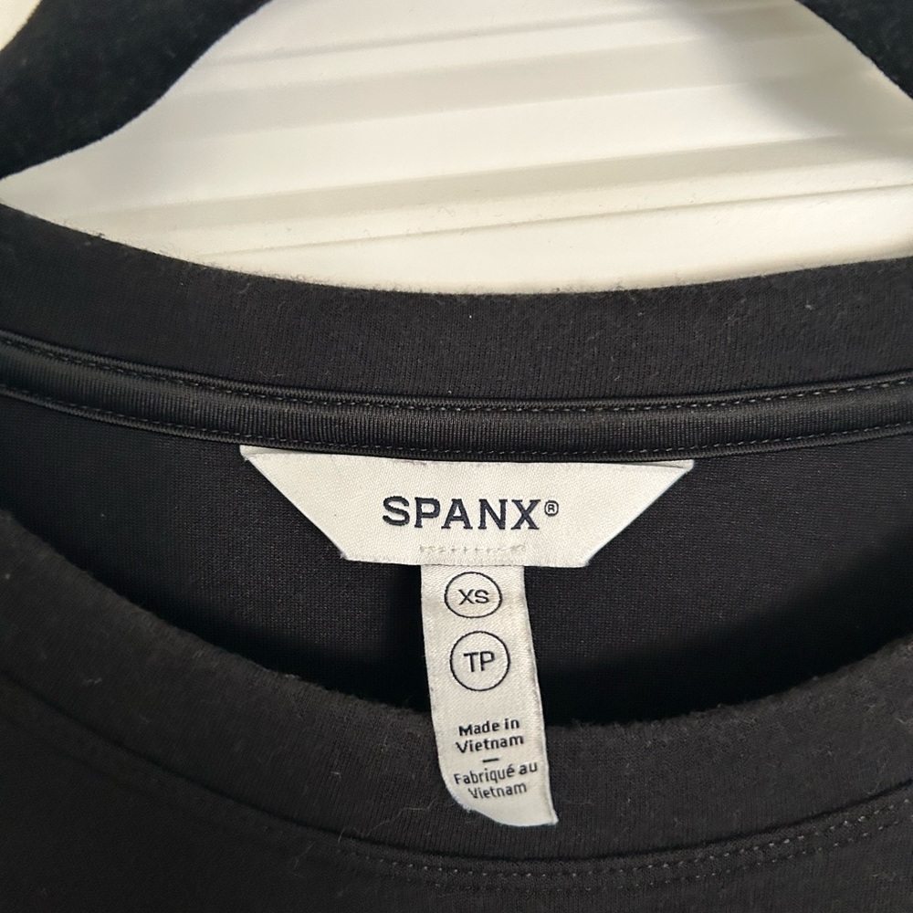 SPANX Air Essentials Tie Waist Midi Dress - Picture 4 of 5